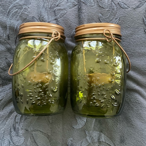 Set of 2 Tea Light Candle Holders - Picture 1 of 3